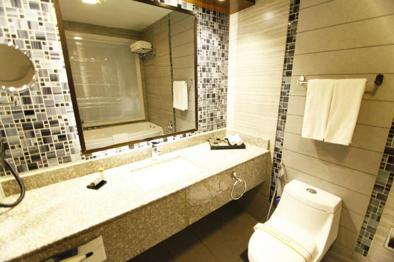 Hotel Dgates 拉合尔 外观 照片